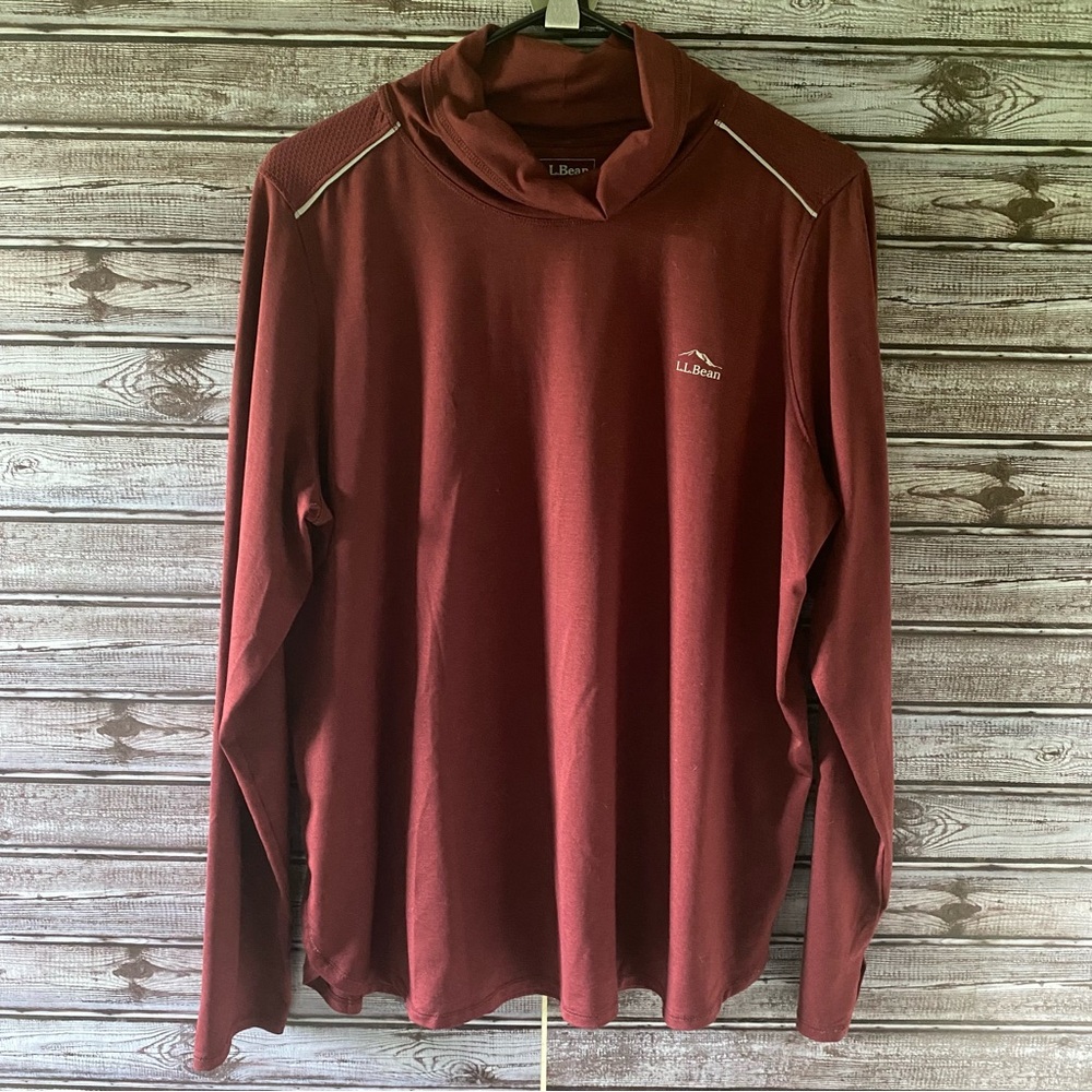 LL Bean Women's‎ Performance Long-Sleeved Turtleneck Top Size XL Regular Logo
